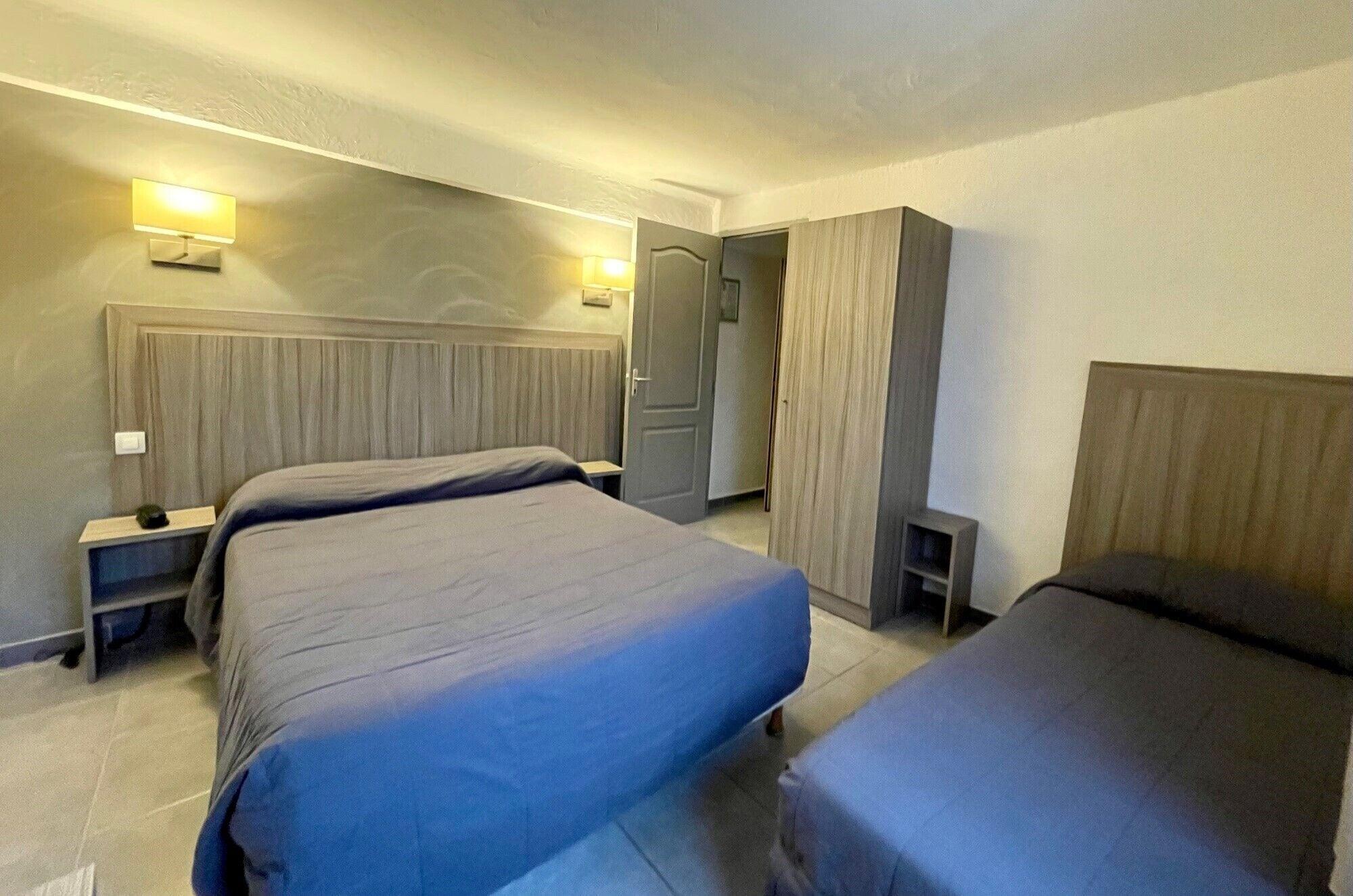 Hotel Les Palmiers En Camargue Saintes-Maries-de-la-Mer Exterior photo