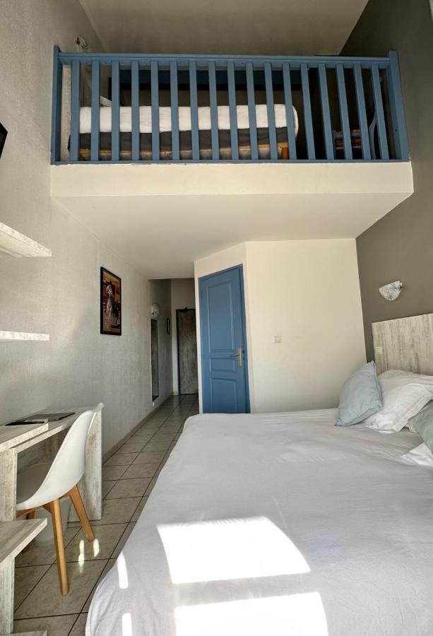 Hotel Les Palmiers En Camargue Saintes-Maries-de-la-Mer Exterior photo