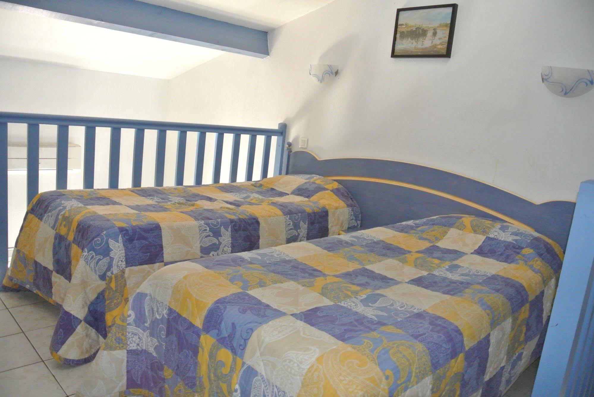Hotel Les Palmiers En Camargue Saintes-Maries-de-la-Mer Exterior photo